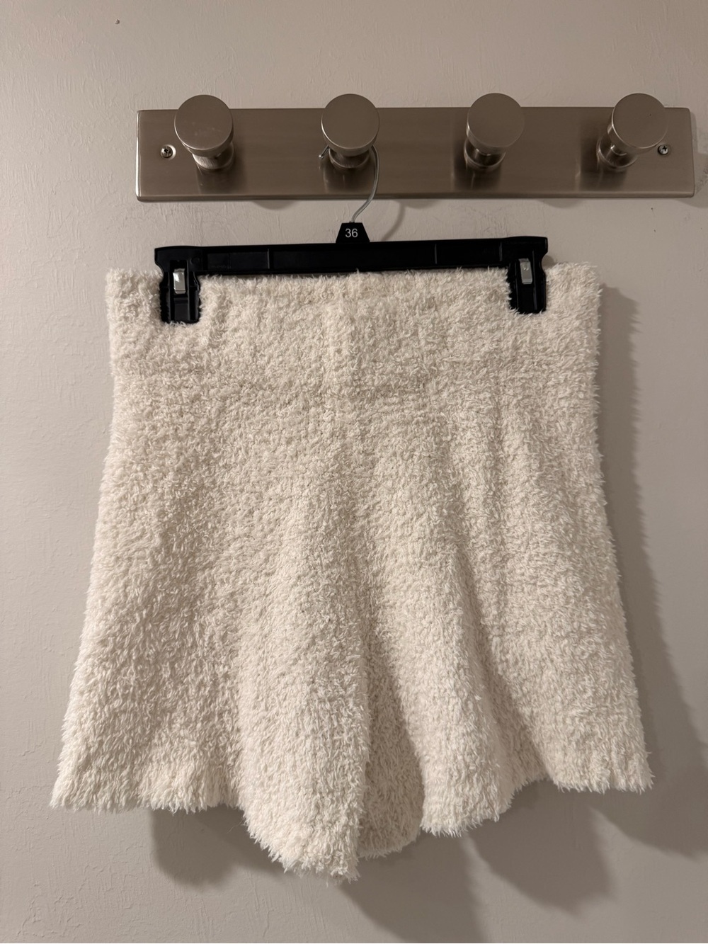 SKIMS S/M Cream Ivory Fuzzy Knit High Waist Lounge Shorts Cozy Plush